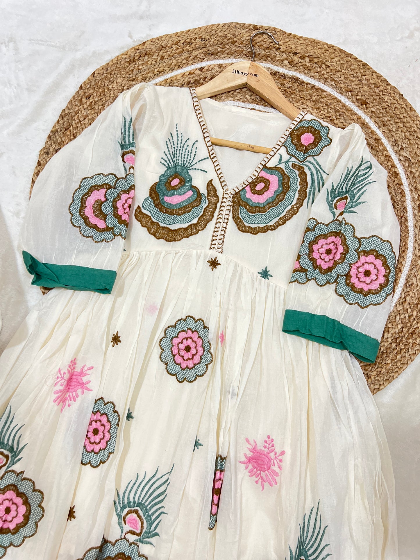 Tunic kurtie in cotton full embroidery