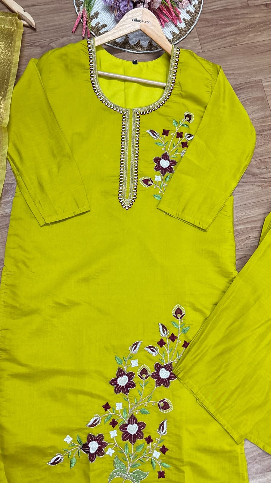 Roman silk suit set