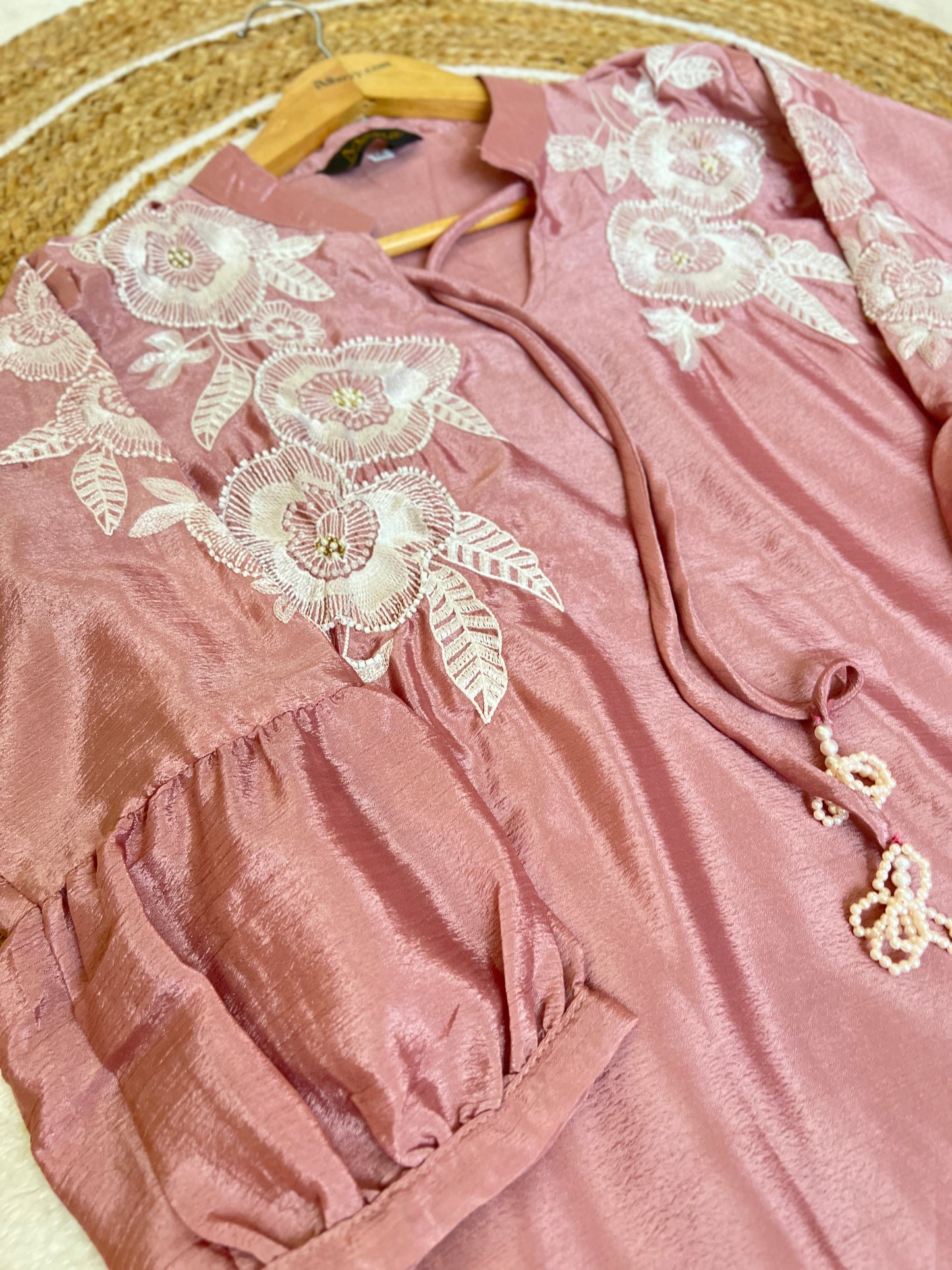 Beautiful cord set in premium chinon material