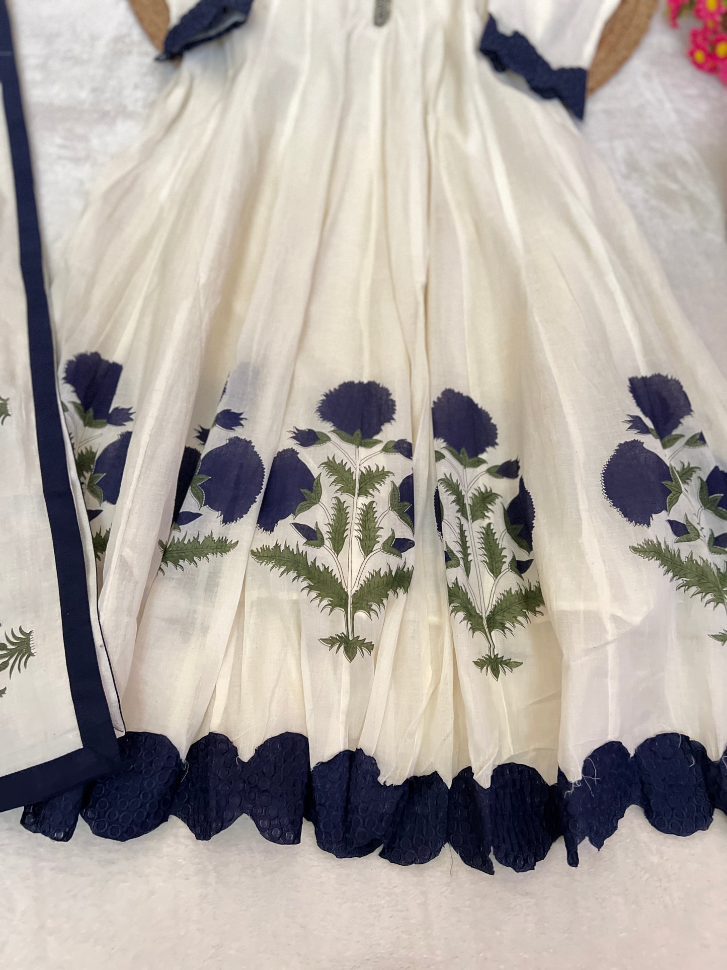 Beautiful frock in cotton with free earrings