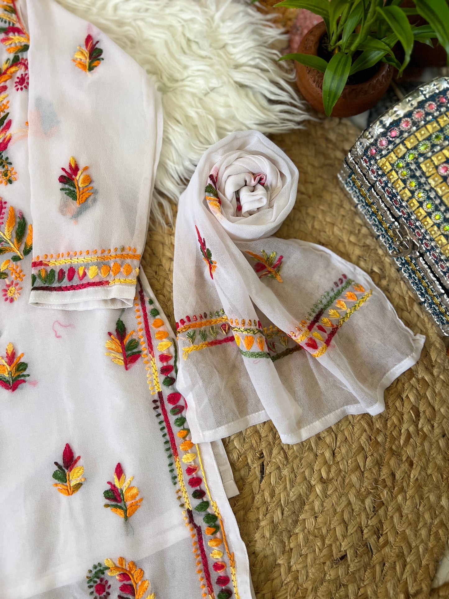 Kids chikankari dress