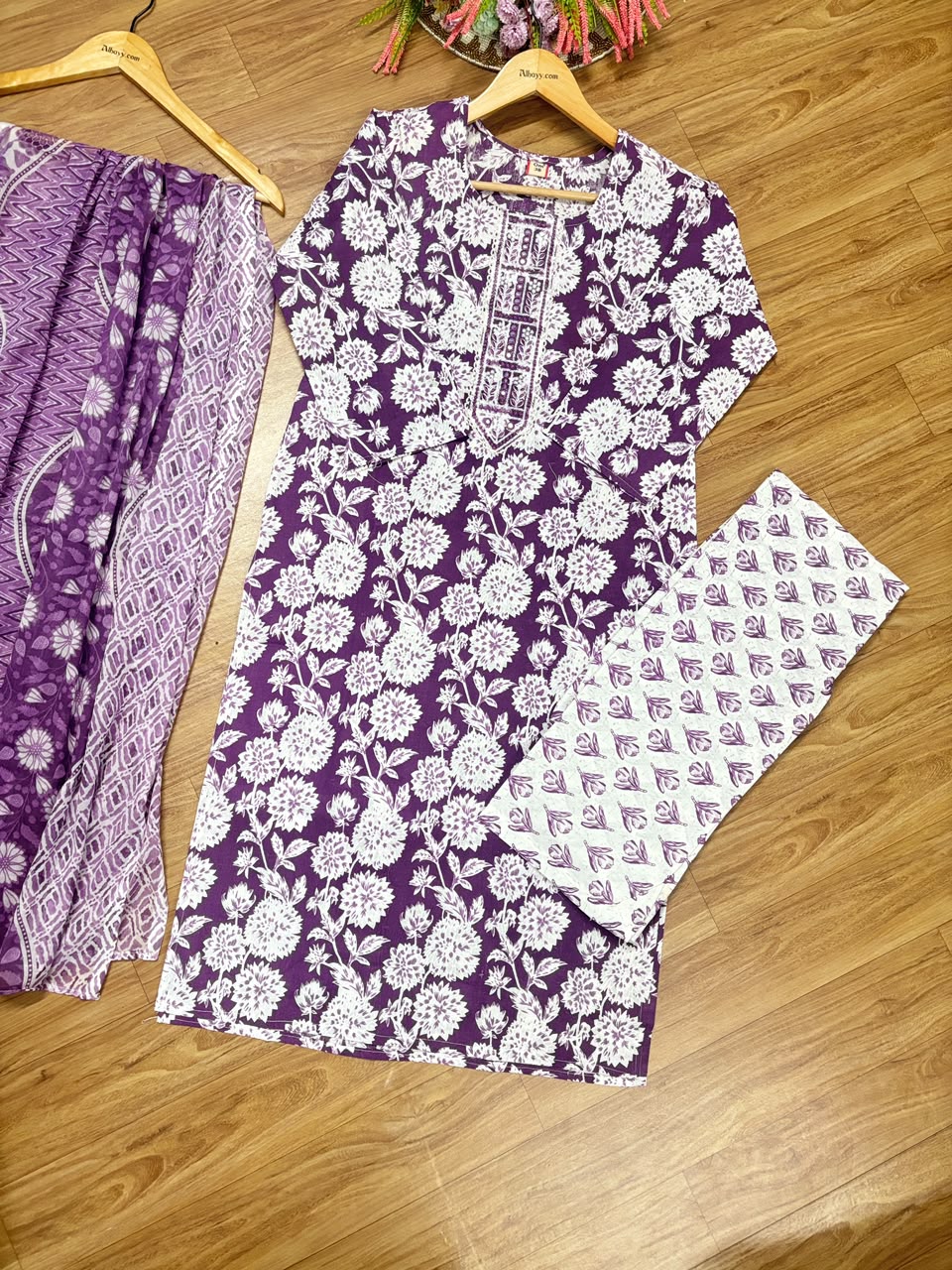 Cotton suit