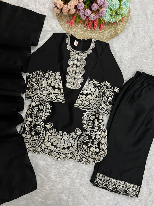 Black embroidery suit CBRP 500