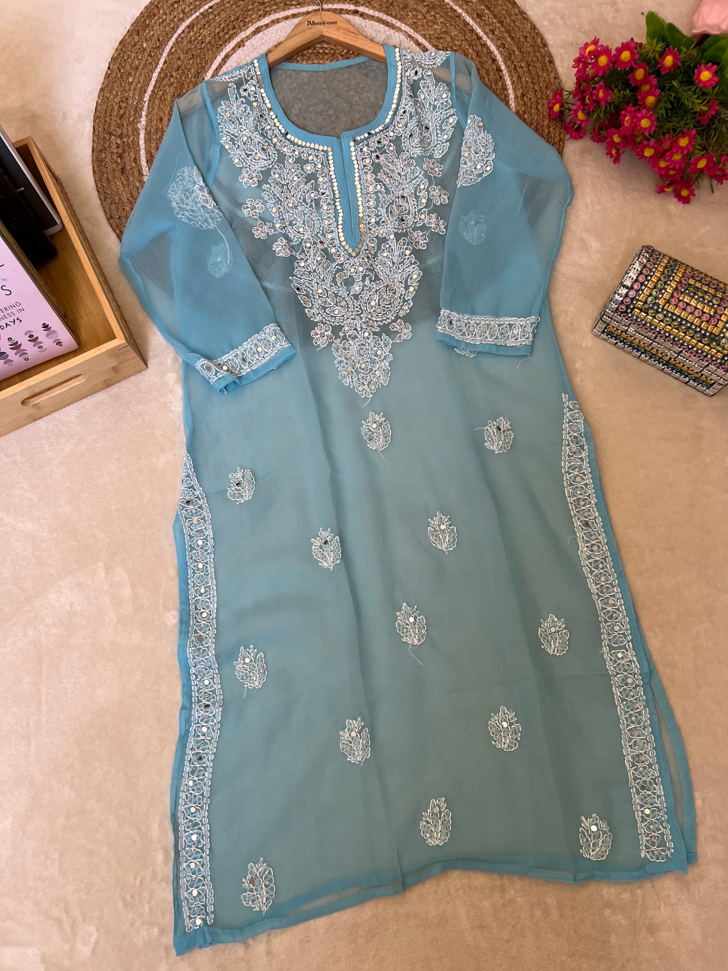 Chikankari kurtie