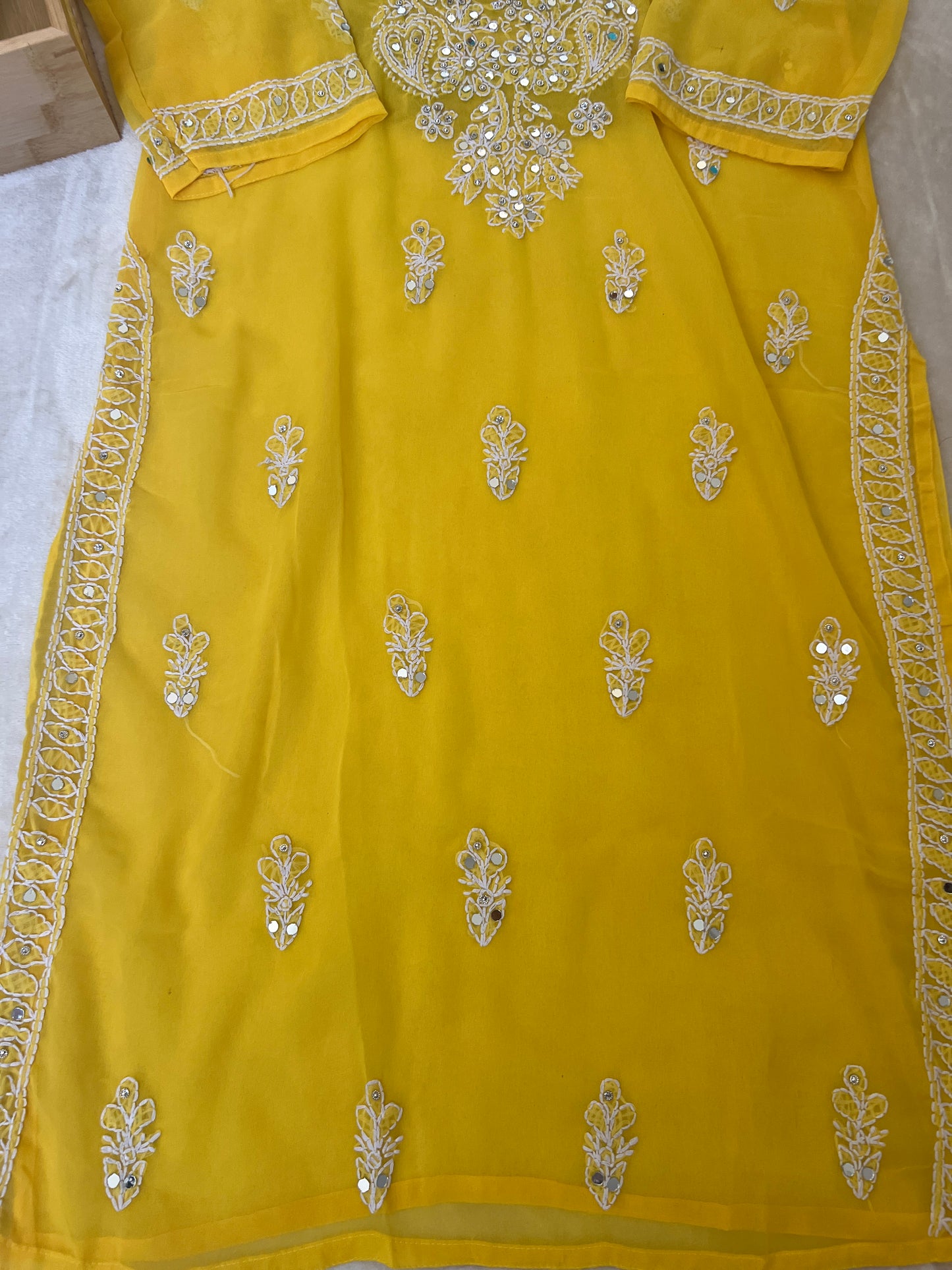 Chikankari kurtie