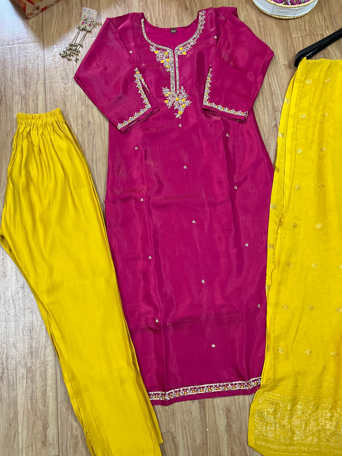 Beautiful silk suit CBRP500