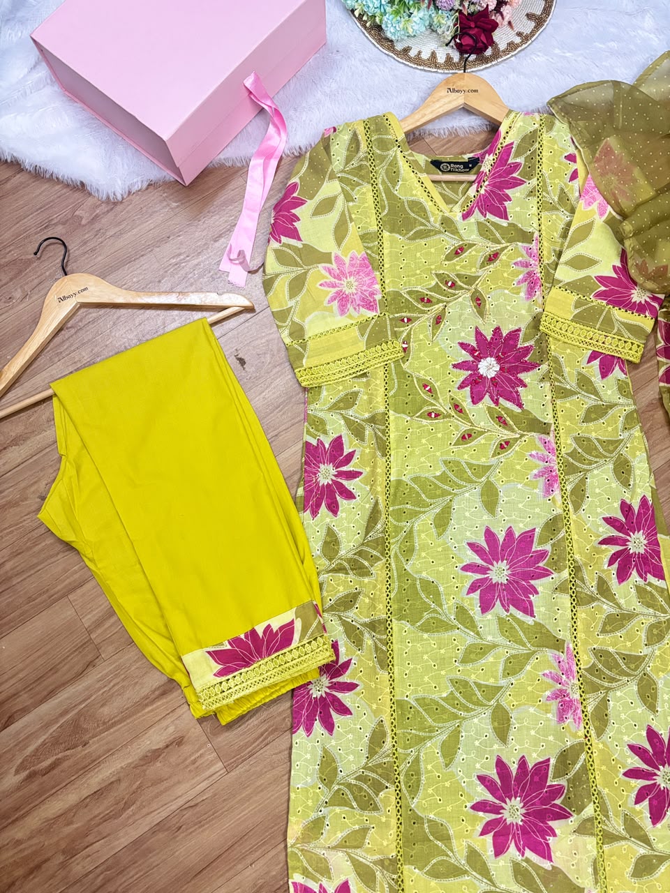 Premium Dress in cotton hakoba material