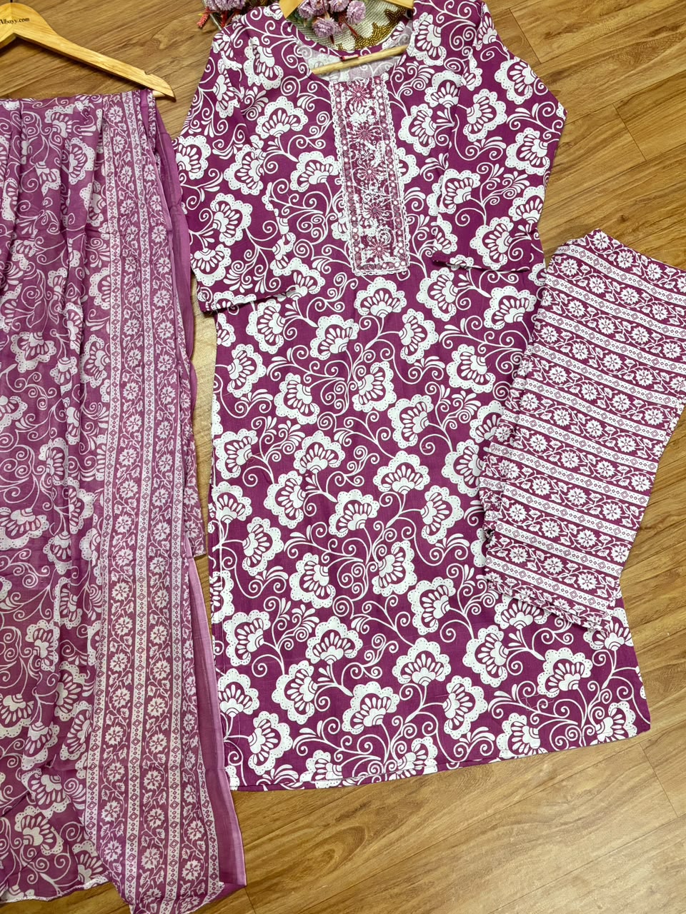 Cotton suit