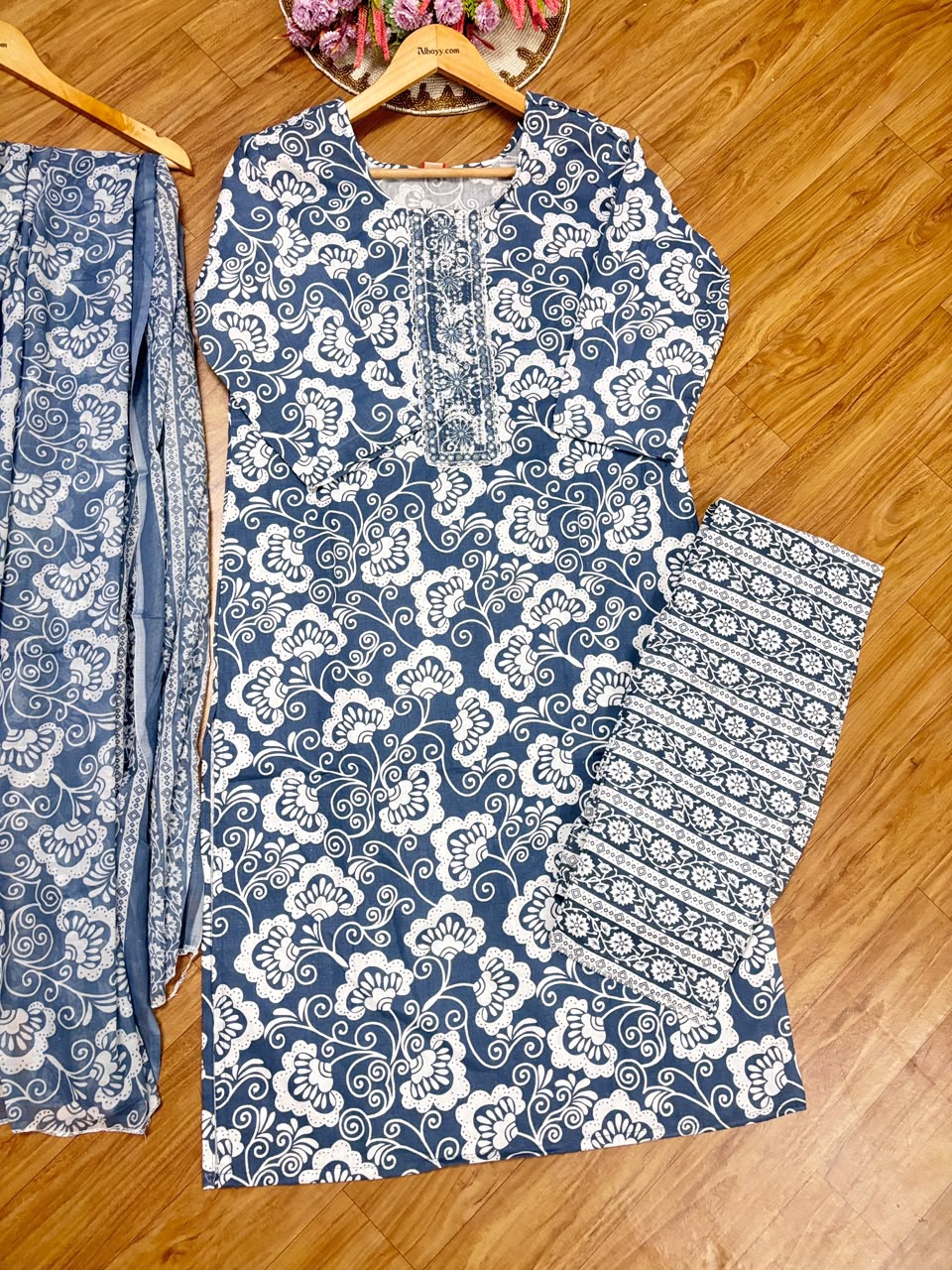 Cotton suit