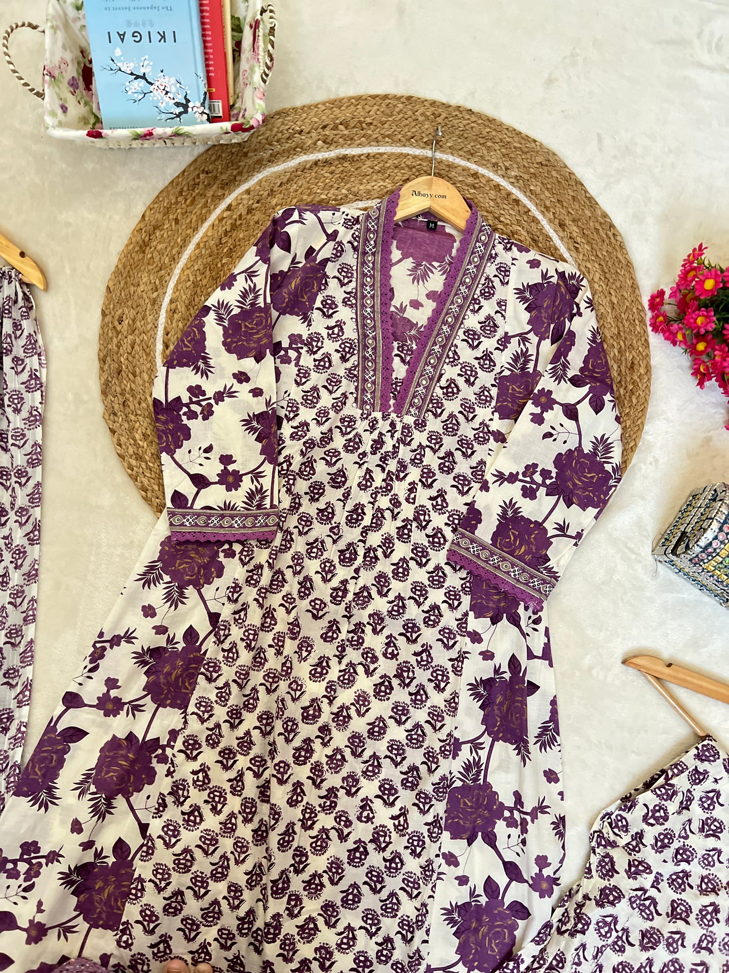 Premium cotton suit set ( neck hands border lace work )