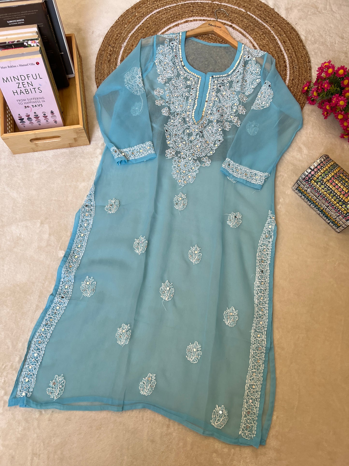 Chikankari kurtie