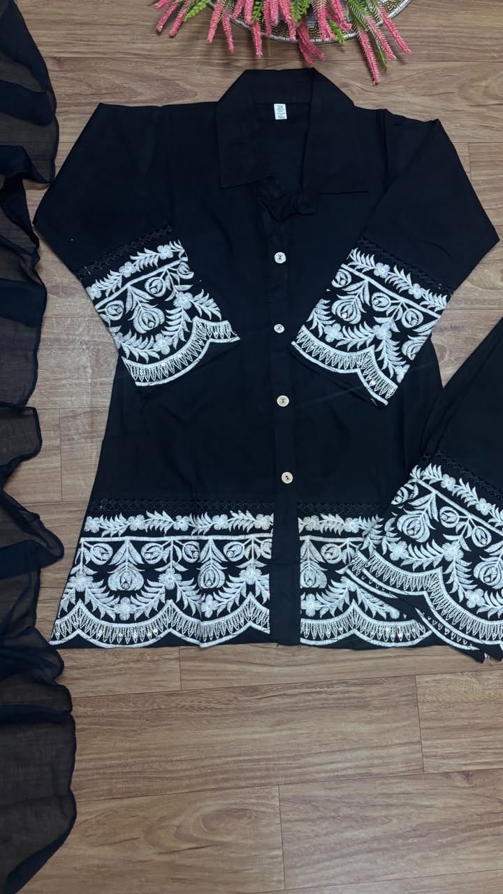 Kids dress with embroidery
