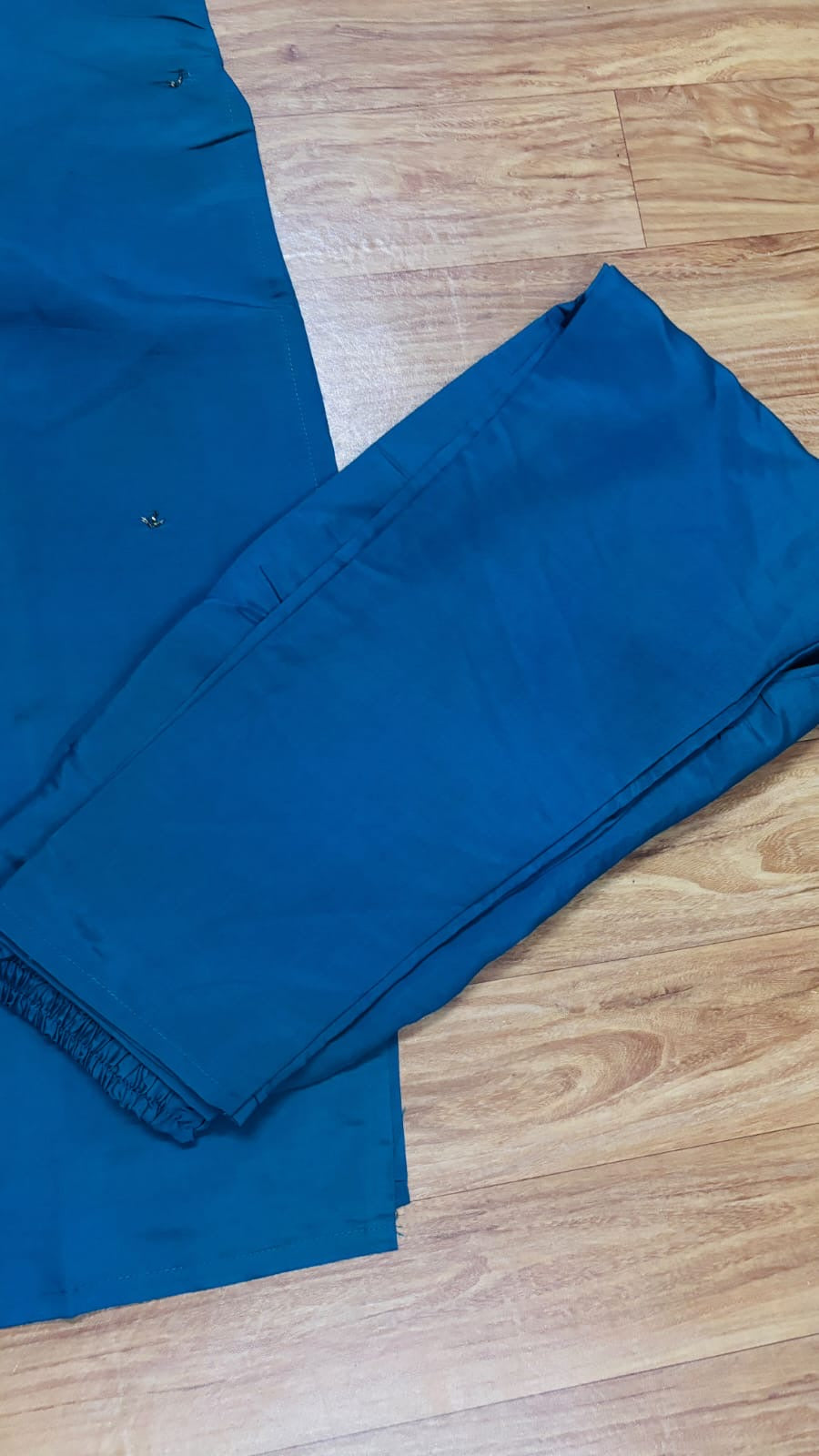 Roman silk material suit neck handwork