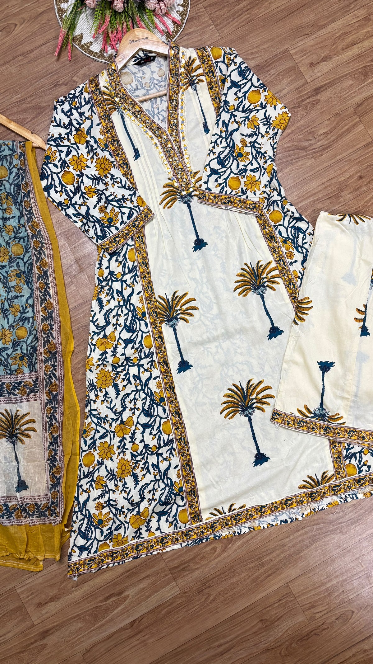 Suit set cotton work on net and other full print