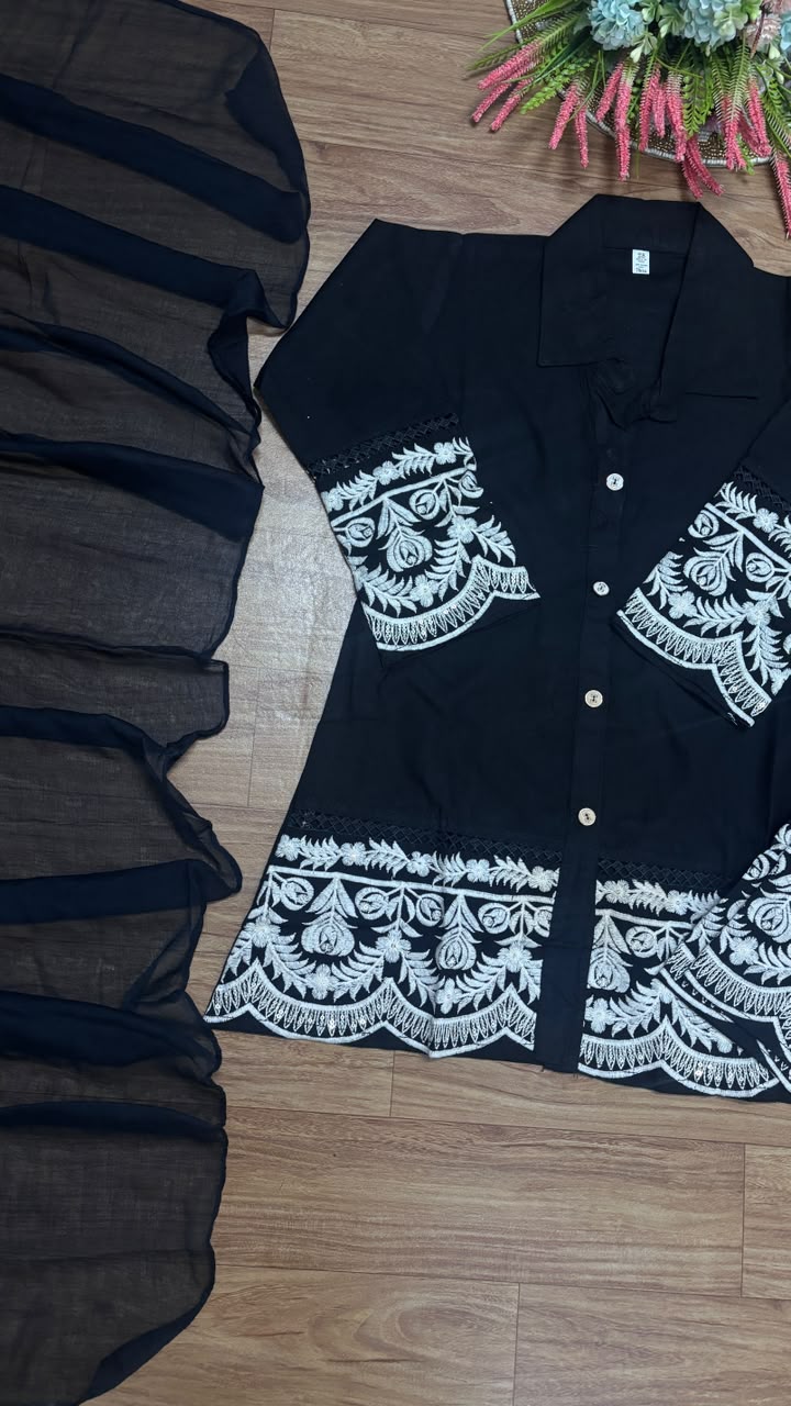 Kids dress with embroidery
