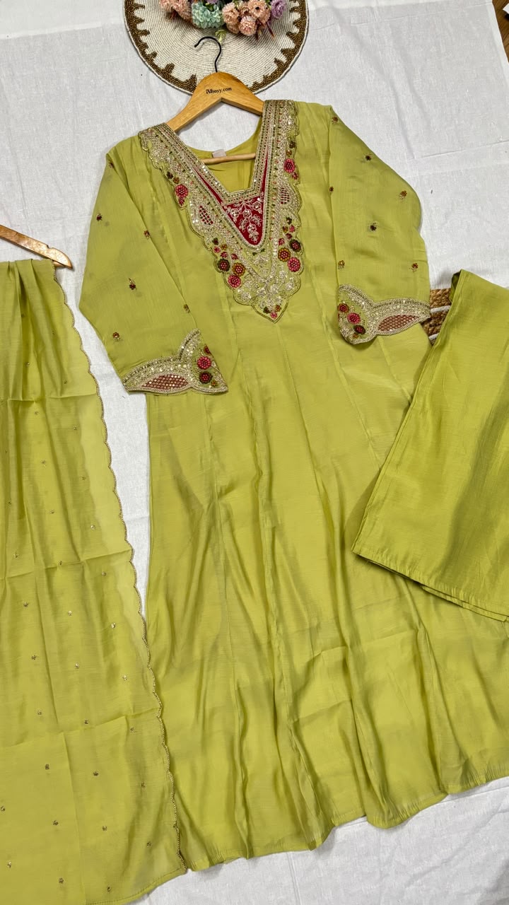 Suit set mul chanderi