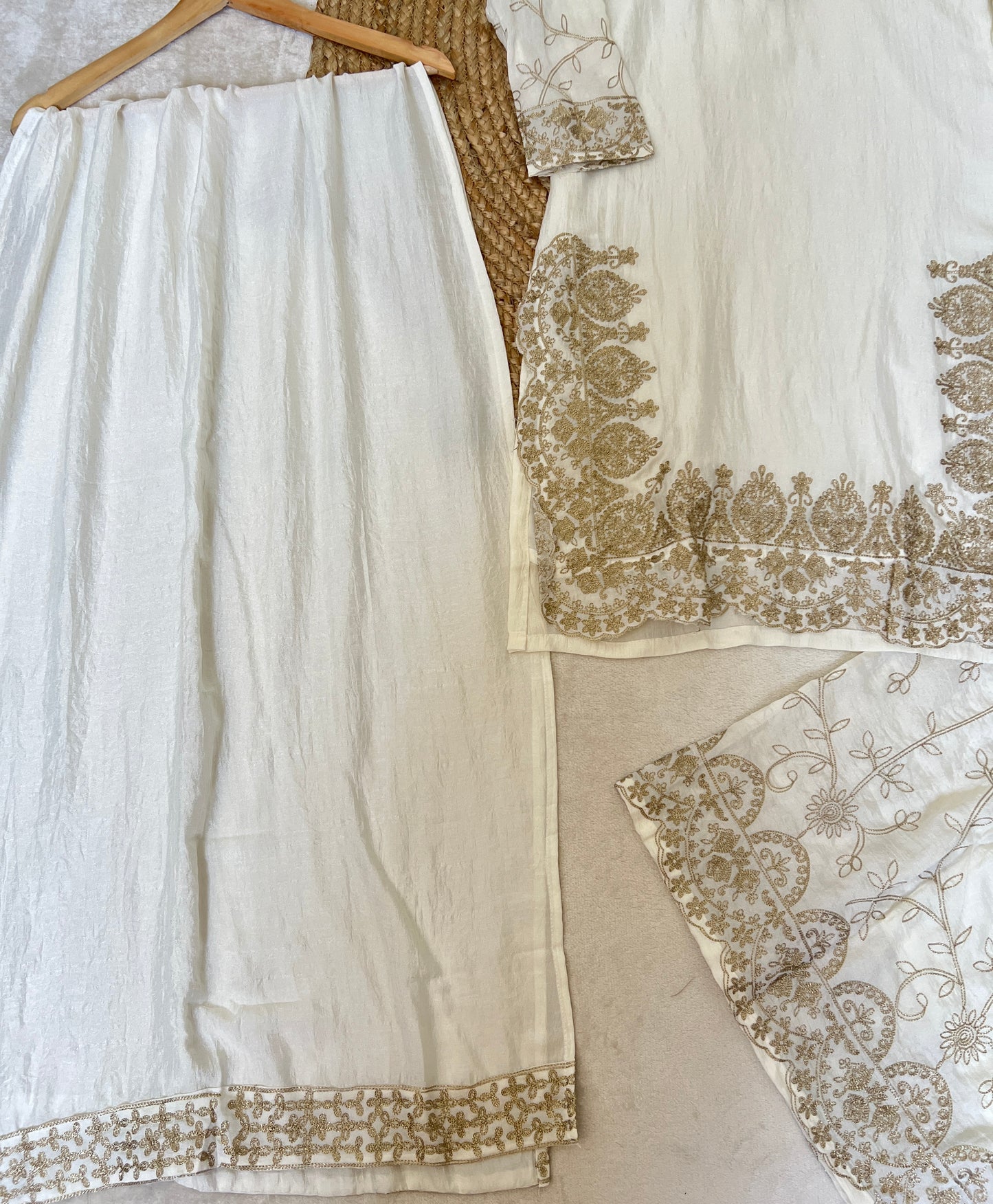 Premium suit set in Shimmer silk material with full Embroidery CBRP2064