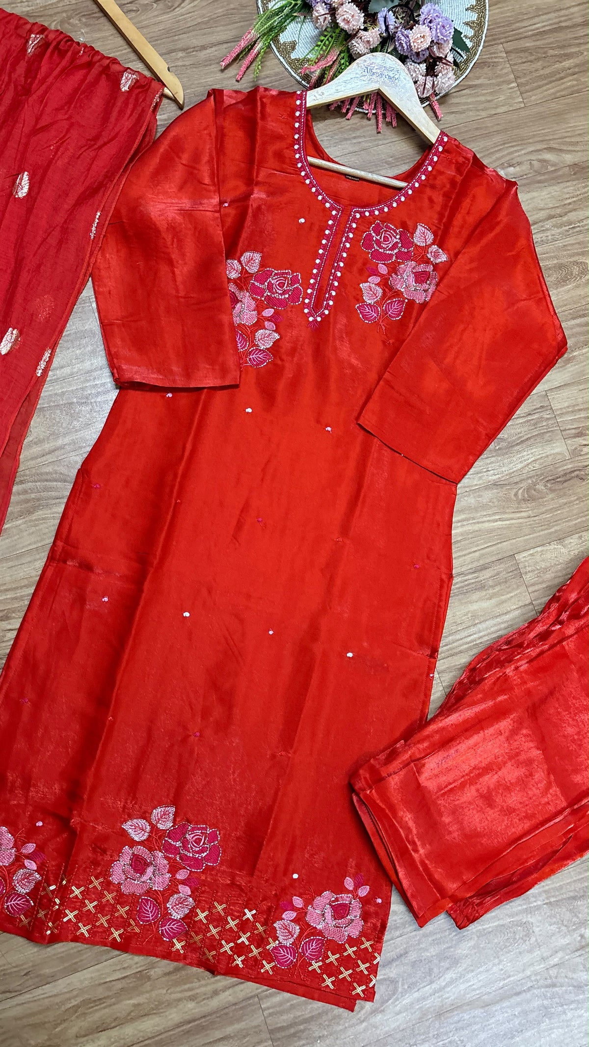 Salwar suit