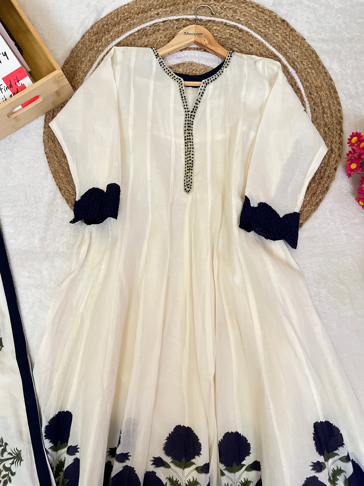 Beautiful frock in cotton with free earrings