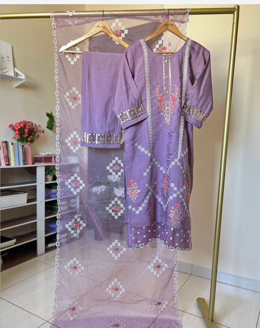 Beautiful Dress in Silk with Organza Dupatta