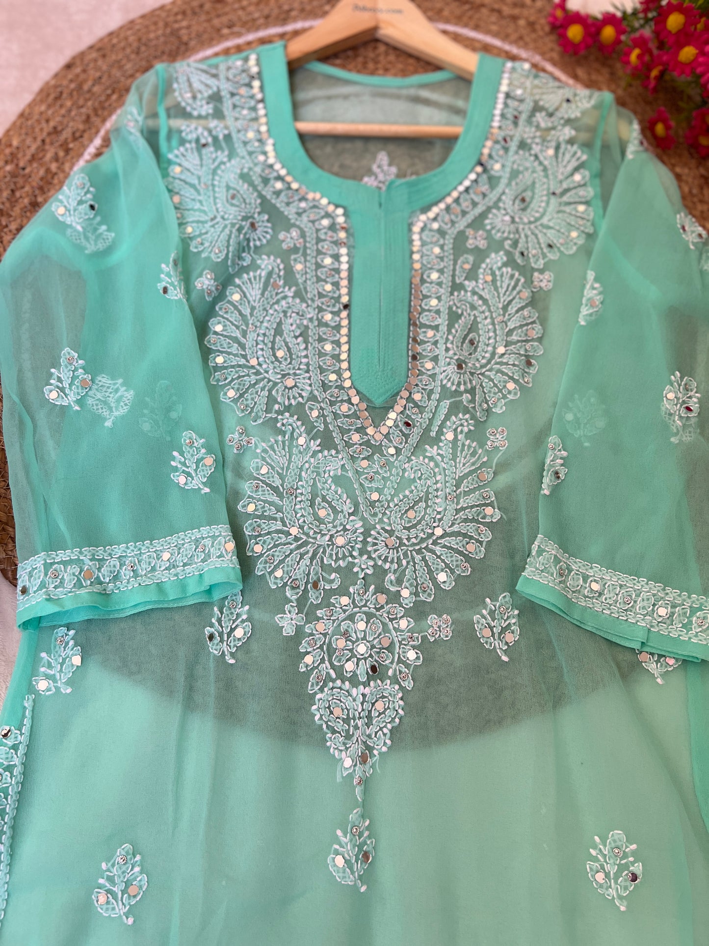 Chikankari kurtie