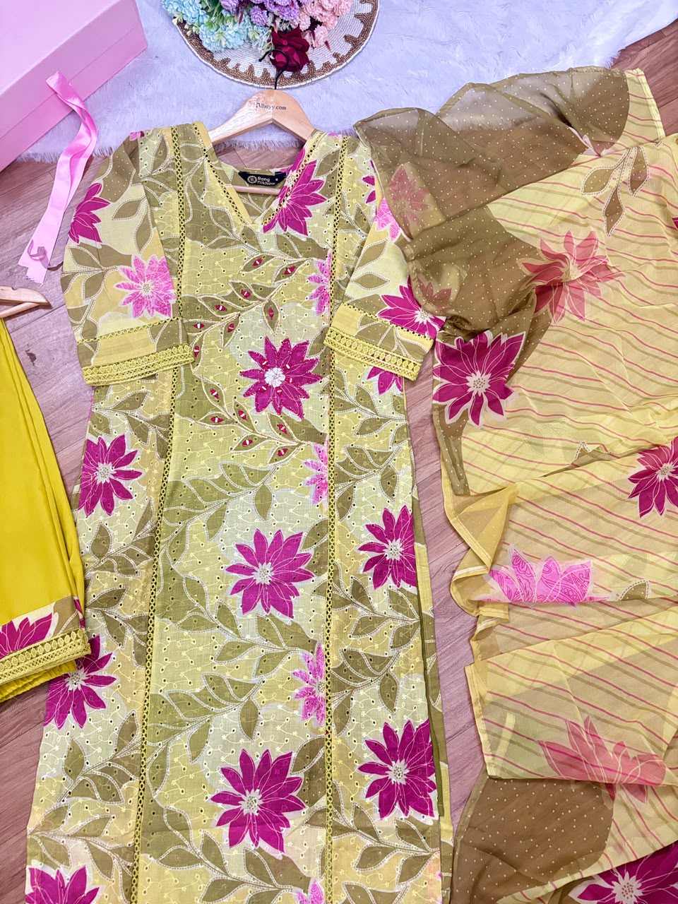 Premium Dress in cotton hakoba material