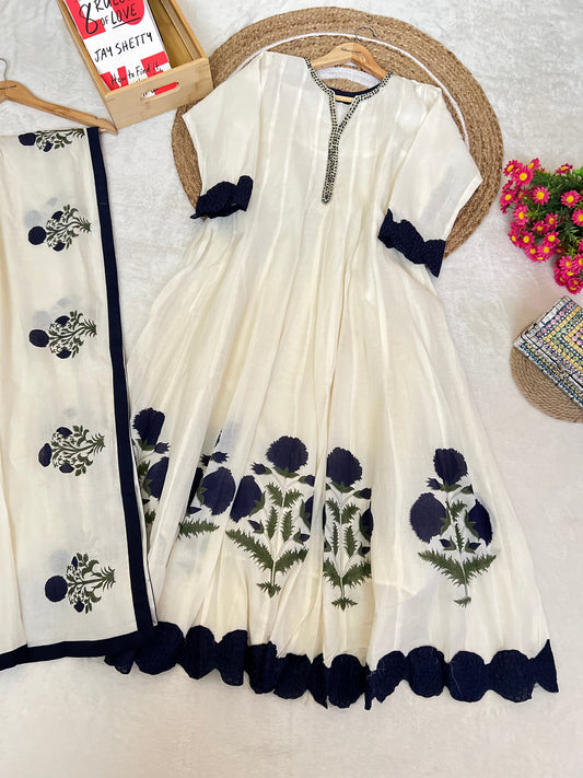 Beautiful frock in cotton with free earrings