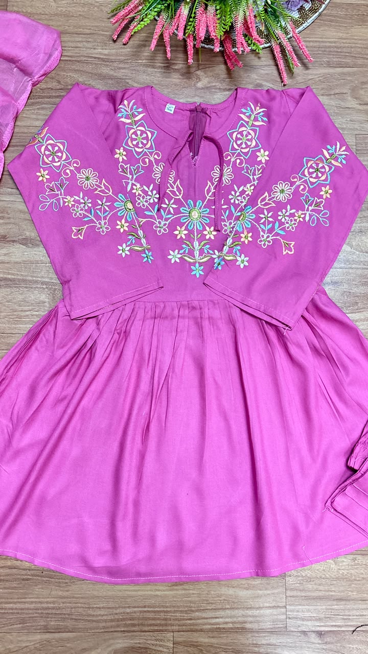 Kids dress with embroidery