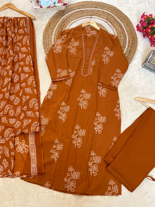Premium cotton suit set ( lace work on hands , small sequins and embroidery on neck)