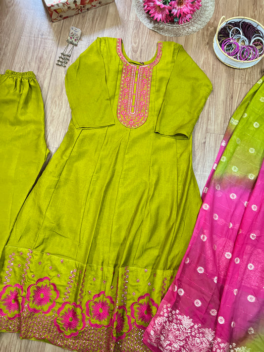 Premium suit set in shimer silk