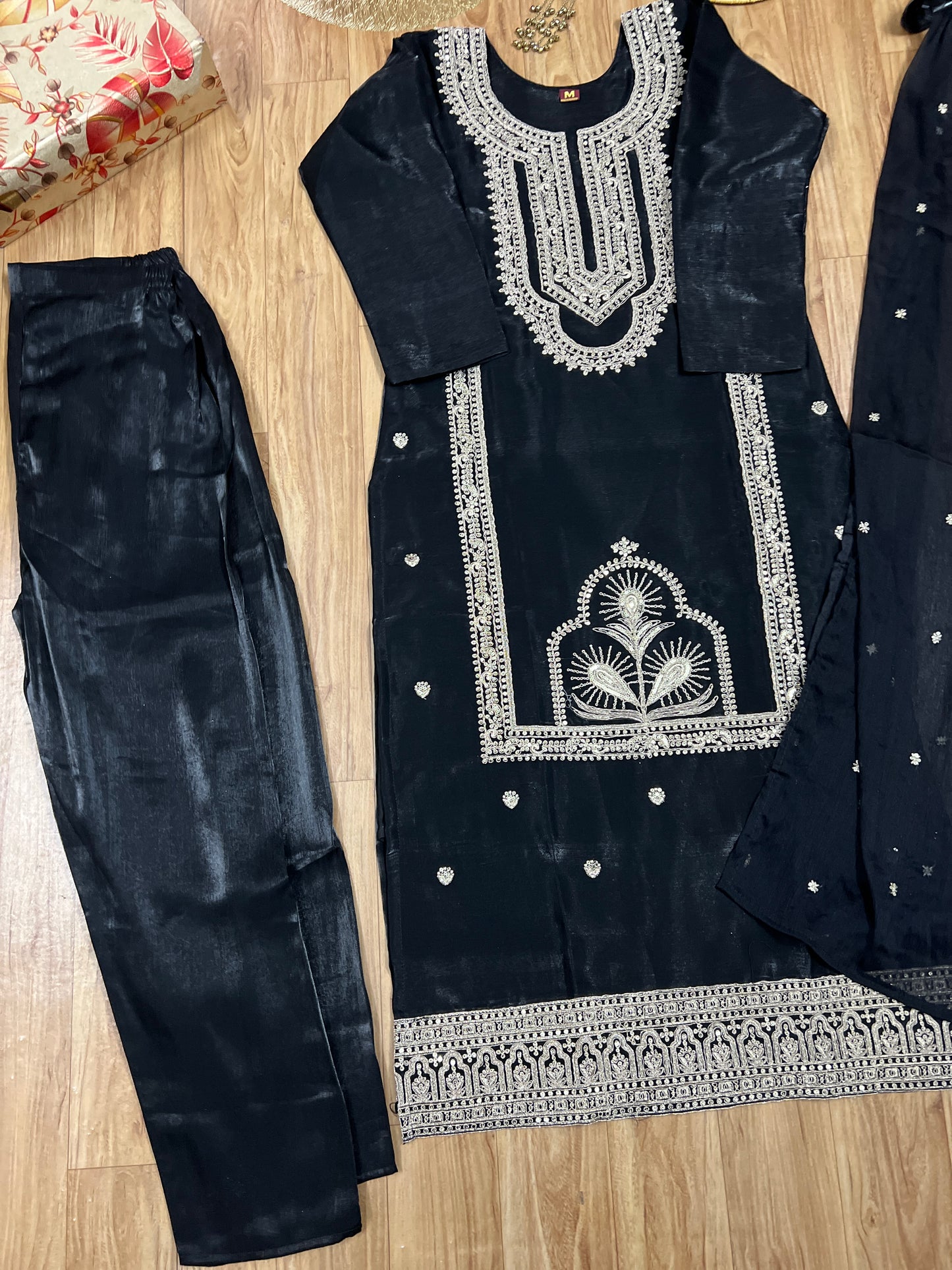 Beautiful premium Ethnic wear Dress CBRP500