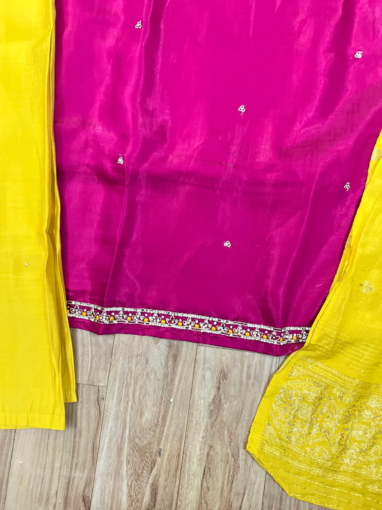 Beautiful silk suit CBRP500