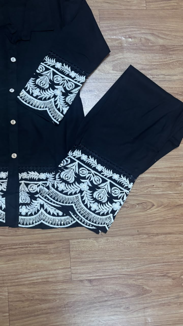 Kids dress with embroidery