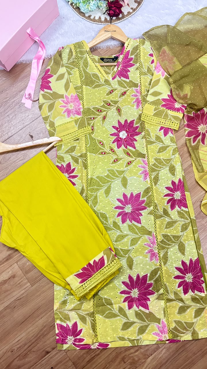 Premium Dress in cotton hakoba material