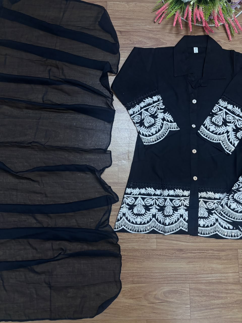 Kids dress with embroidery