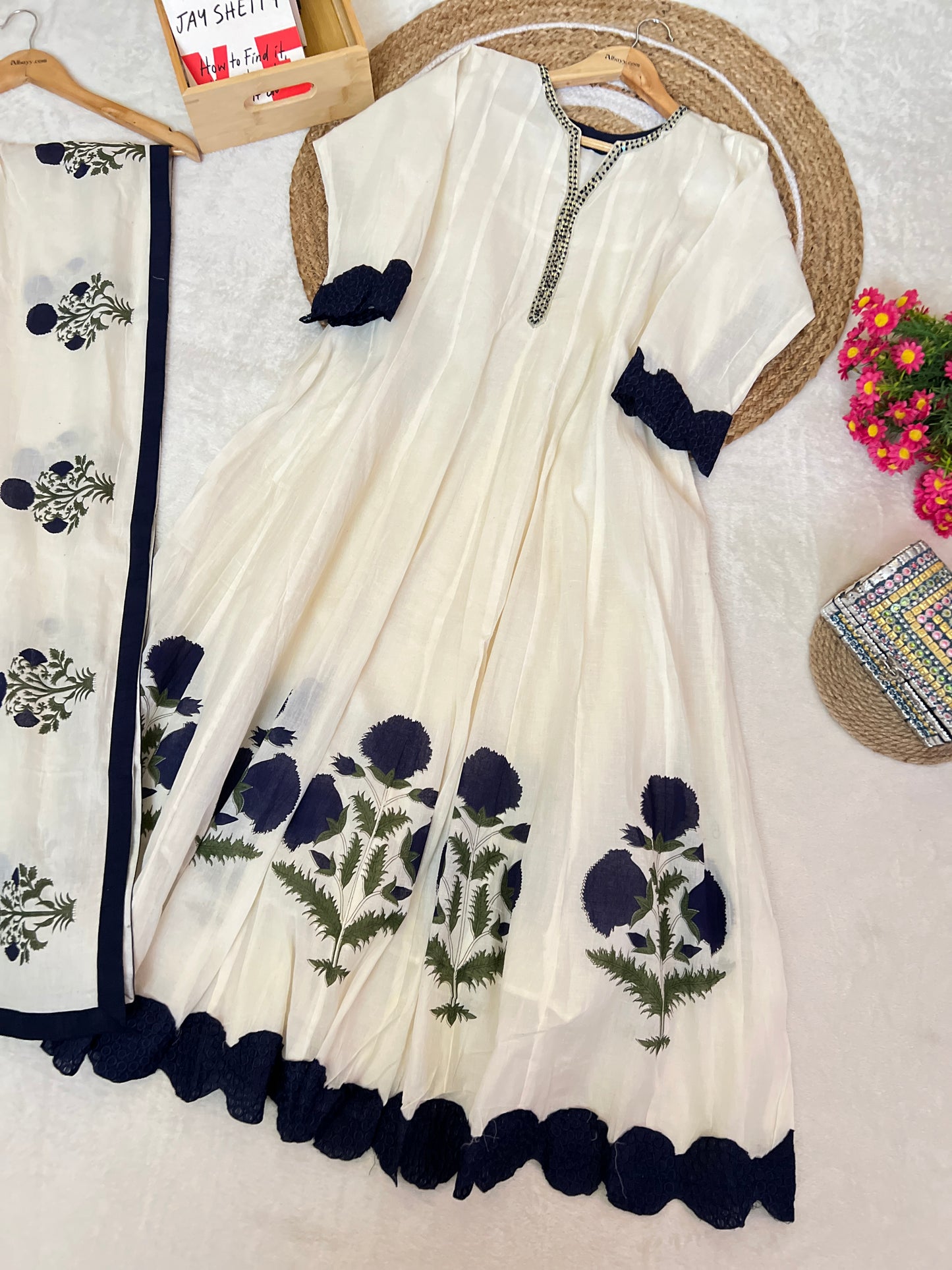 Beautiful frock in cotton with free earrings