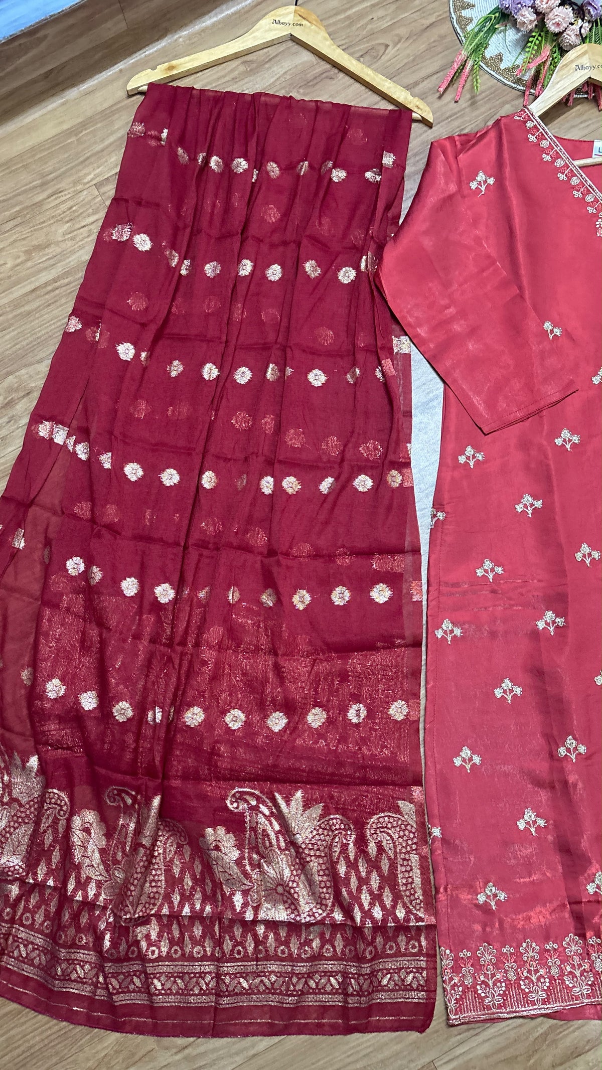 Suit set roman silk material