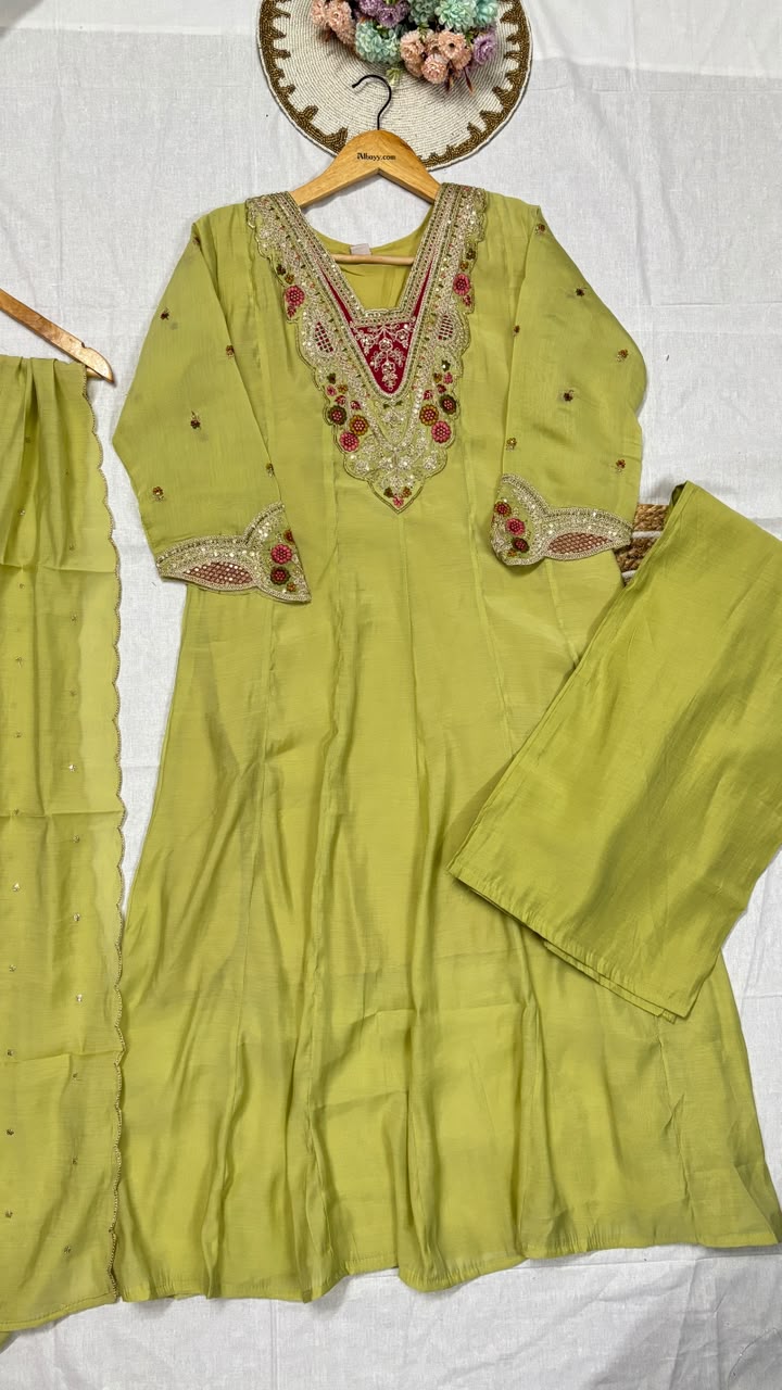 Suit set mul chanderi