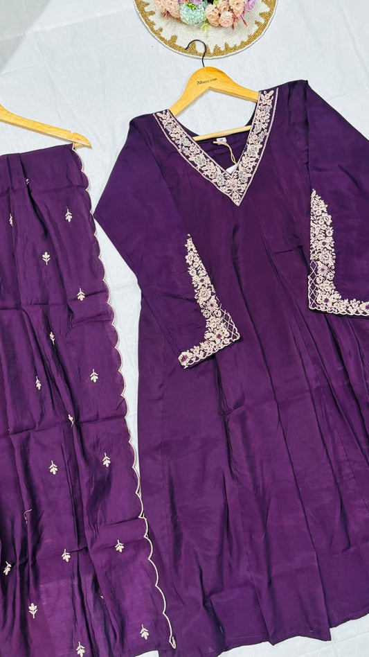 Suit set mul chanderi