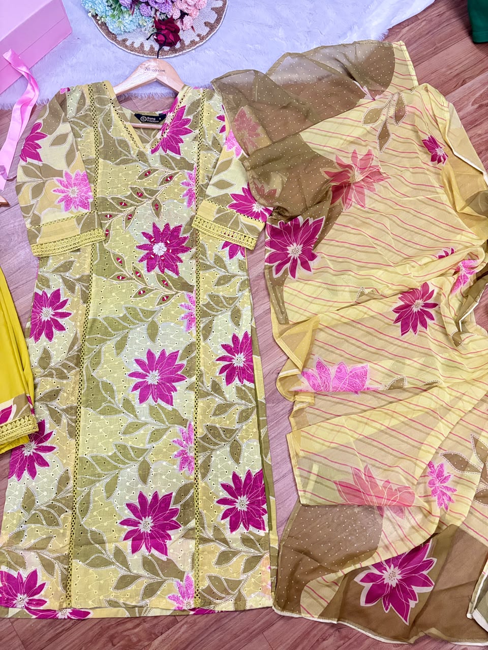 Premium Dress in cotton hakoba material