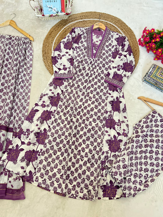 Premium cotton suit set ( neck hands border lace work )