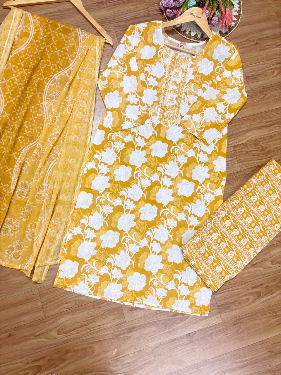 Cotton suit