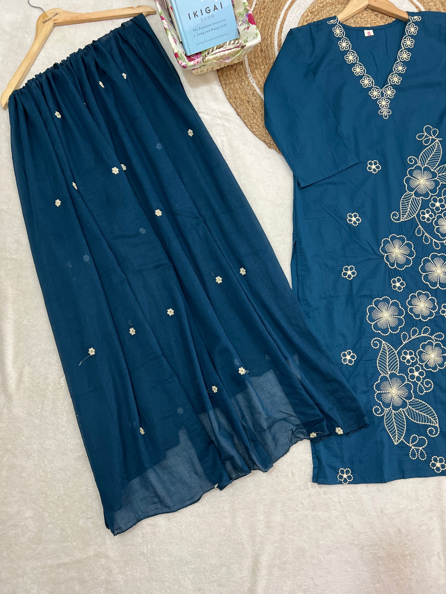 Suit set roman silk material