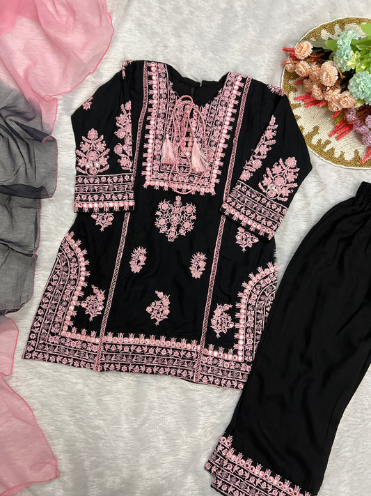 Trending premium kids wear with full Embroidery 5AED Discount on prepaid orders CBRP700