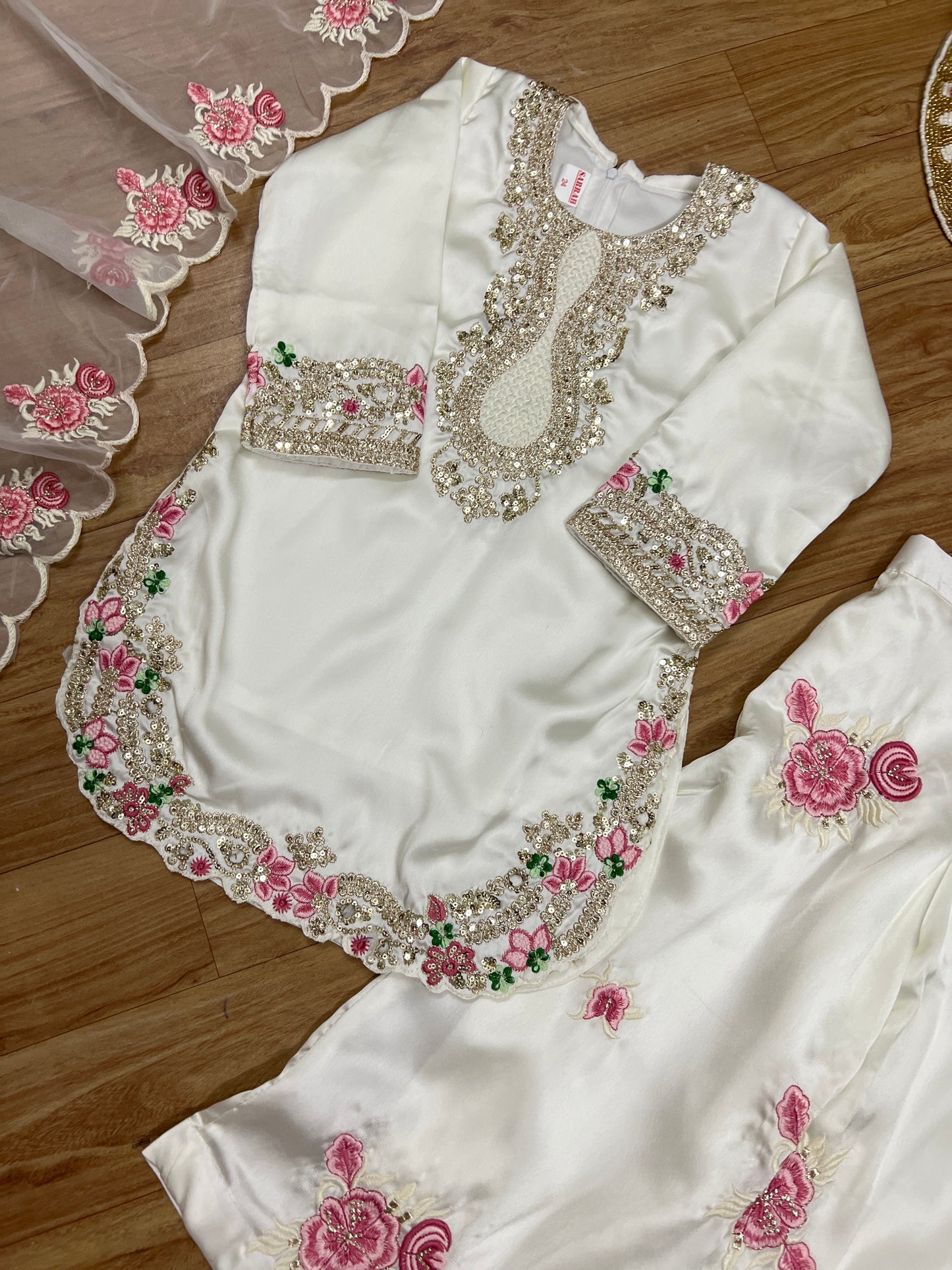 Premium kids Ethnic wear dresses CBRP 700 (5 AED Discount on prepaid order