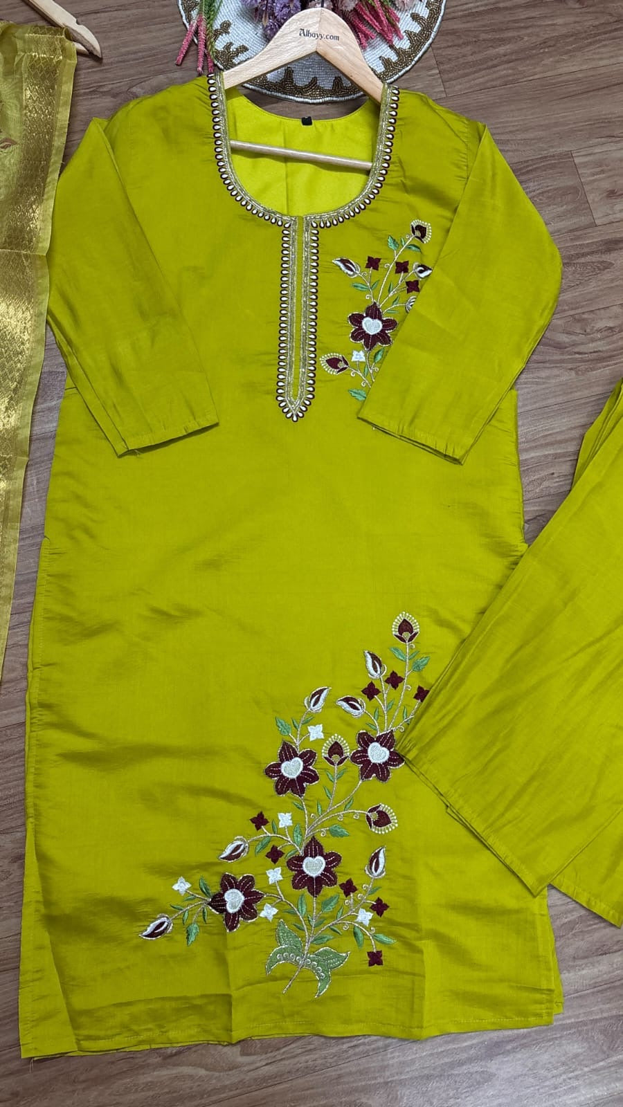 Roman silk suit set