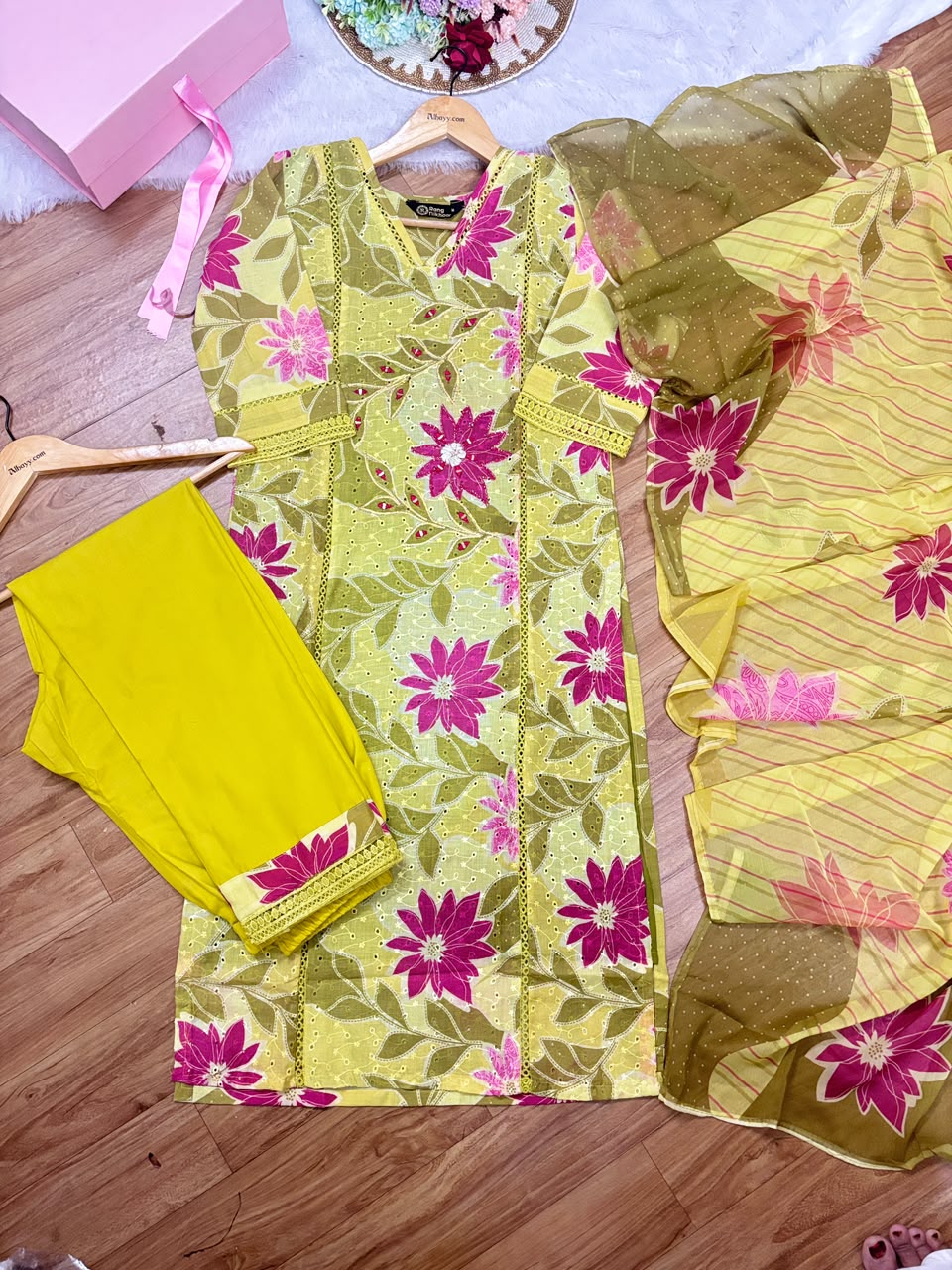 Premium Dress in cotton hakoba material