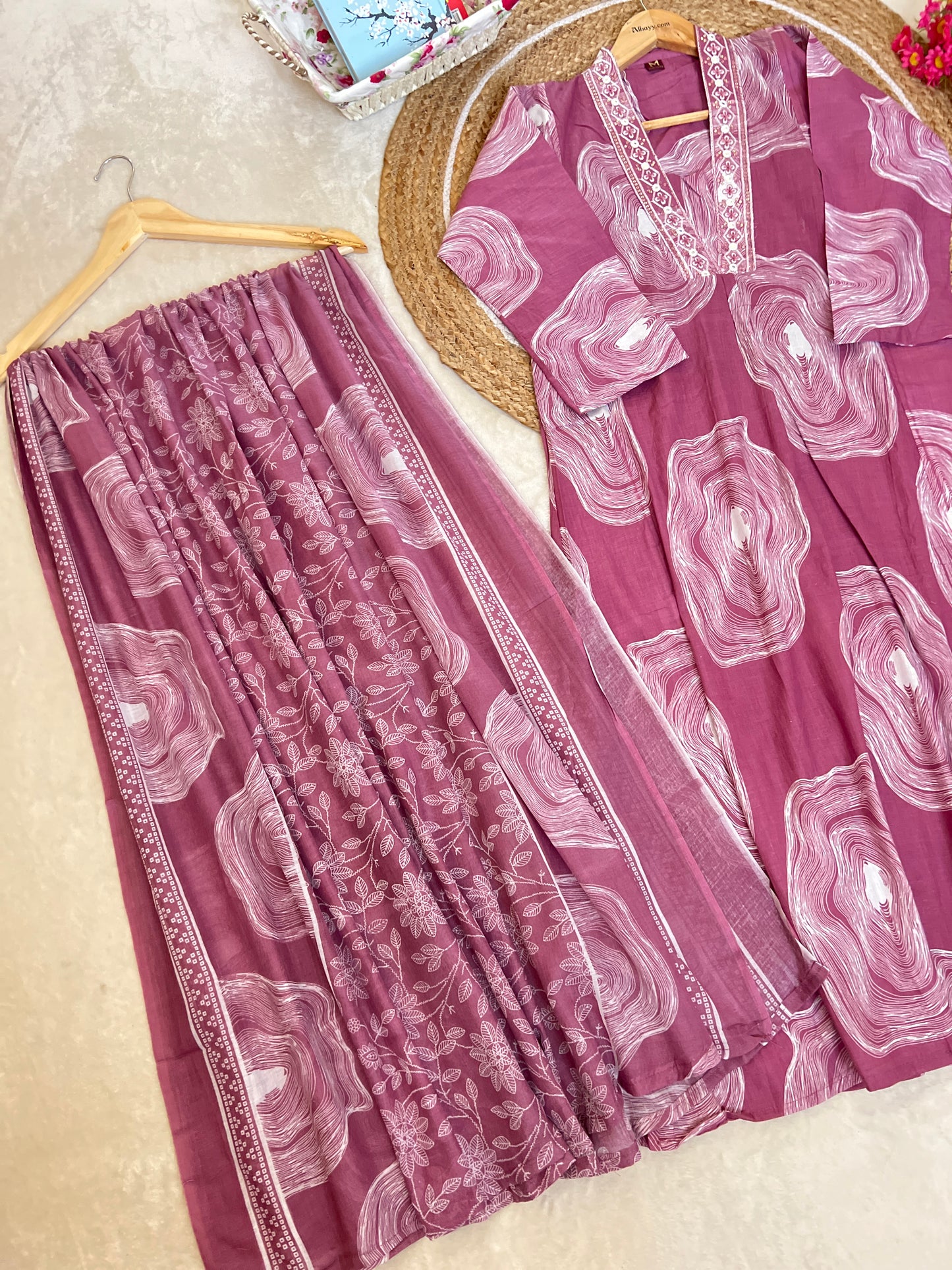 Premium cotton suit set ( embroidery on neck)