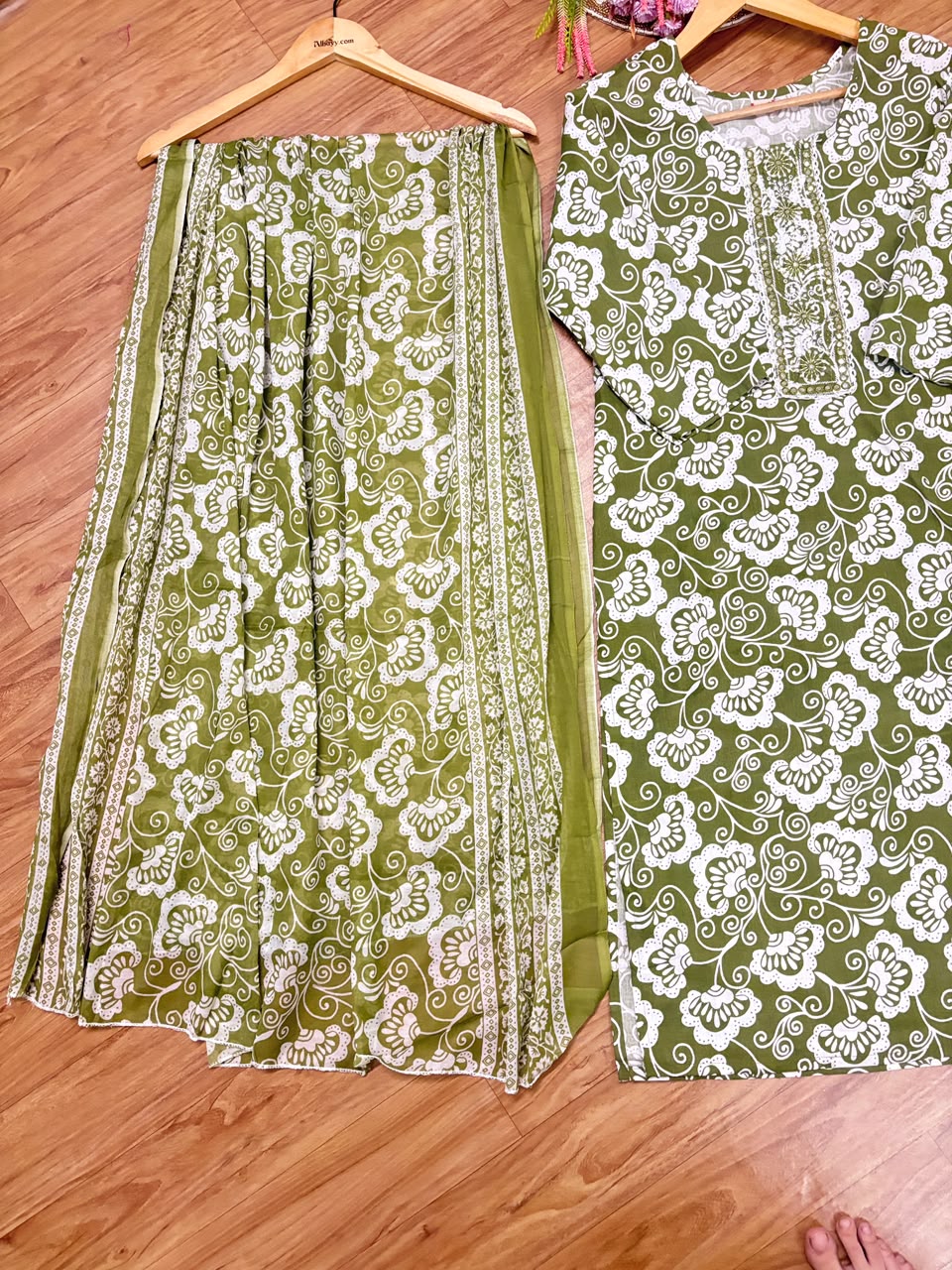 Cotton suit