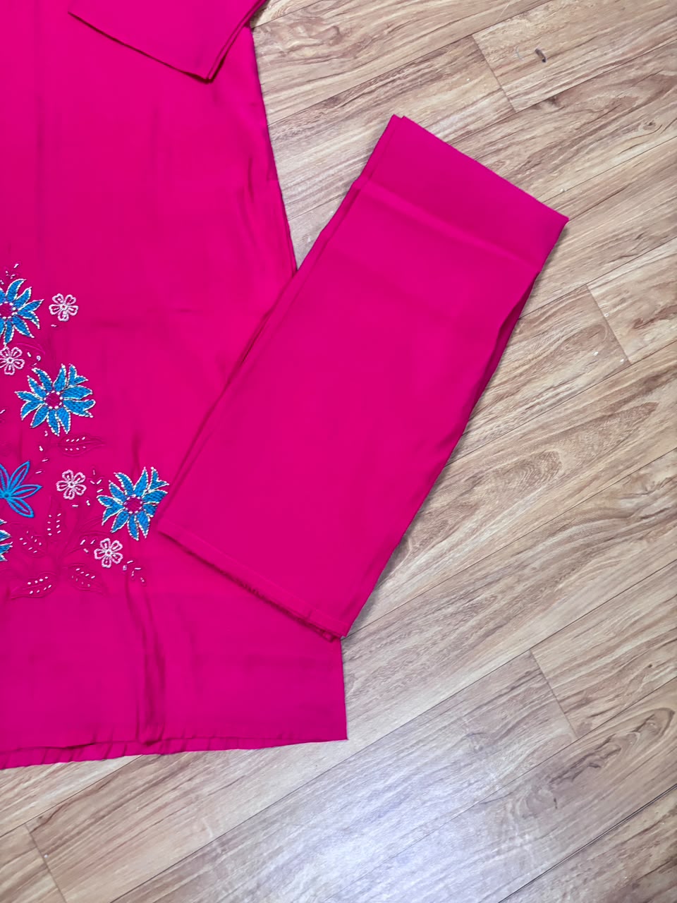 Roman silk suit set